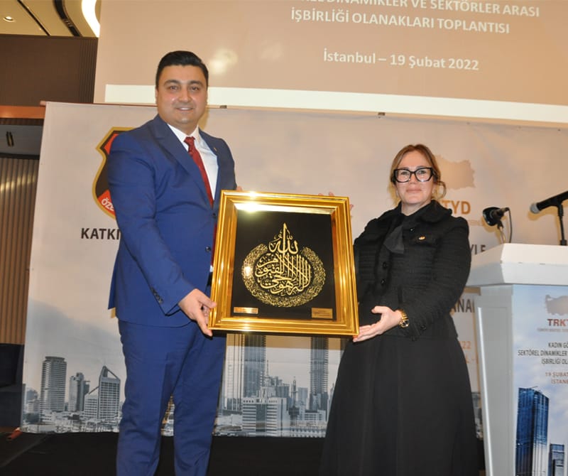 Kentsel Tesis Yönetim Derneği’nin 1. İş Kadınları Zirvesi Gerçekleştirildi
