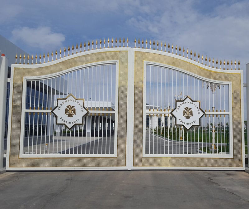 Türkmenistan – LEBAP Havalimanın  Vip Giriş Kapılarında Polight İmzası
