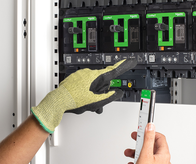 Schneider Electric Yüksek Düzeyde Verimlilik ve Dijital Dünyaya Uyum İçin Yeniden Tasarlanan ComPacT Şalter Serisini Tanıttı