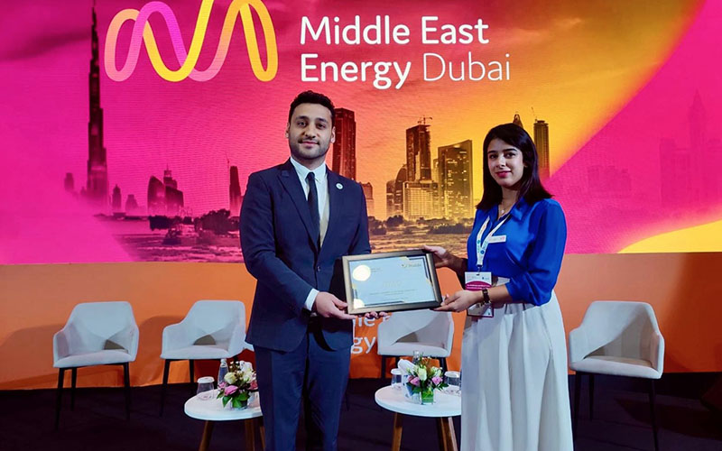 Cemdağ Aydınlatma Middle East Enerji, Dubai 2025’te Parladı: Hem Ürünleriyle Hem Standıyla “Altın” Ödüle Layık Görüldü