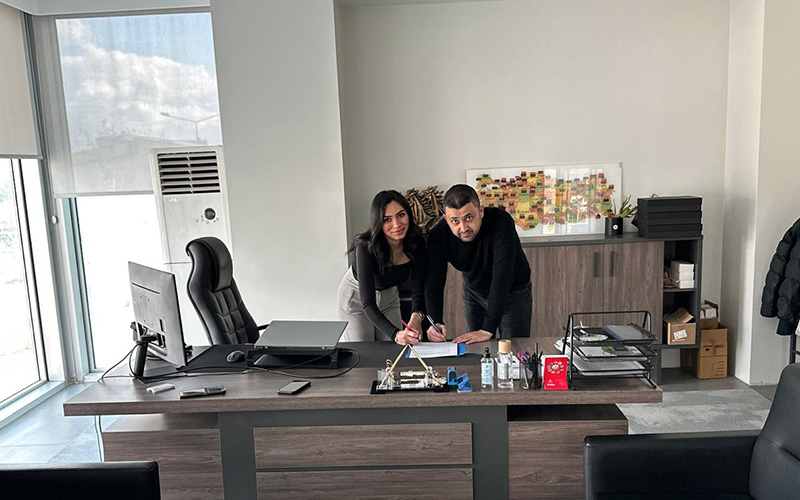 Türkiye’de DPL ve Raychem Markalı İzole Eldivenler İçin Güçlü İşbirliği: GökSu Trade ve Bekel Elektrik’den Elektrik Sektörüne Yeni Güç